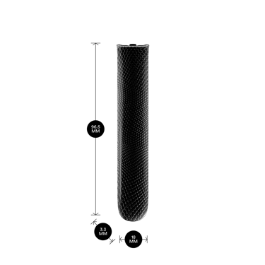 Dłoń trzymająca akcesorium Ploom AURA Jet Black Augmented Pattern na urządzeniu.
