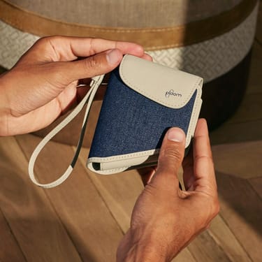 Akcesoria Ploom AURA Denim i skóry Fusion Solo i Duo w szufladzie

